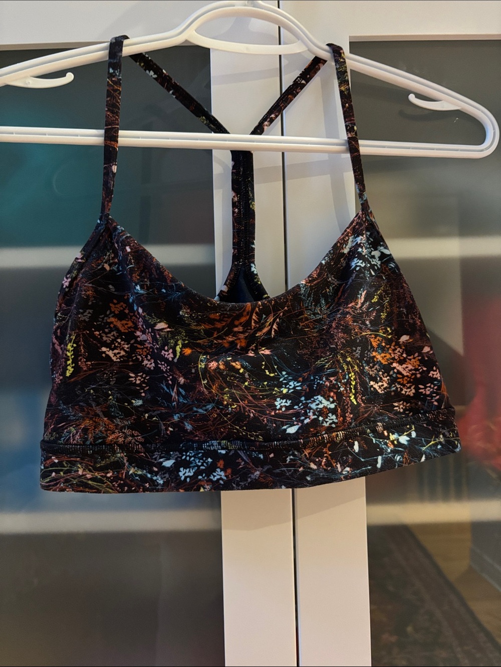 Lululemon Flow Y Bra SZ 10 Light Black Floral Like New 🖤🖤